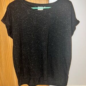 Elegant Black and White Speckled Short Sleeve Top